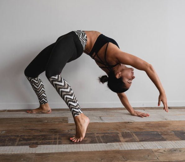 Yoga - Equilíbrio e bem-estar em movimento. 